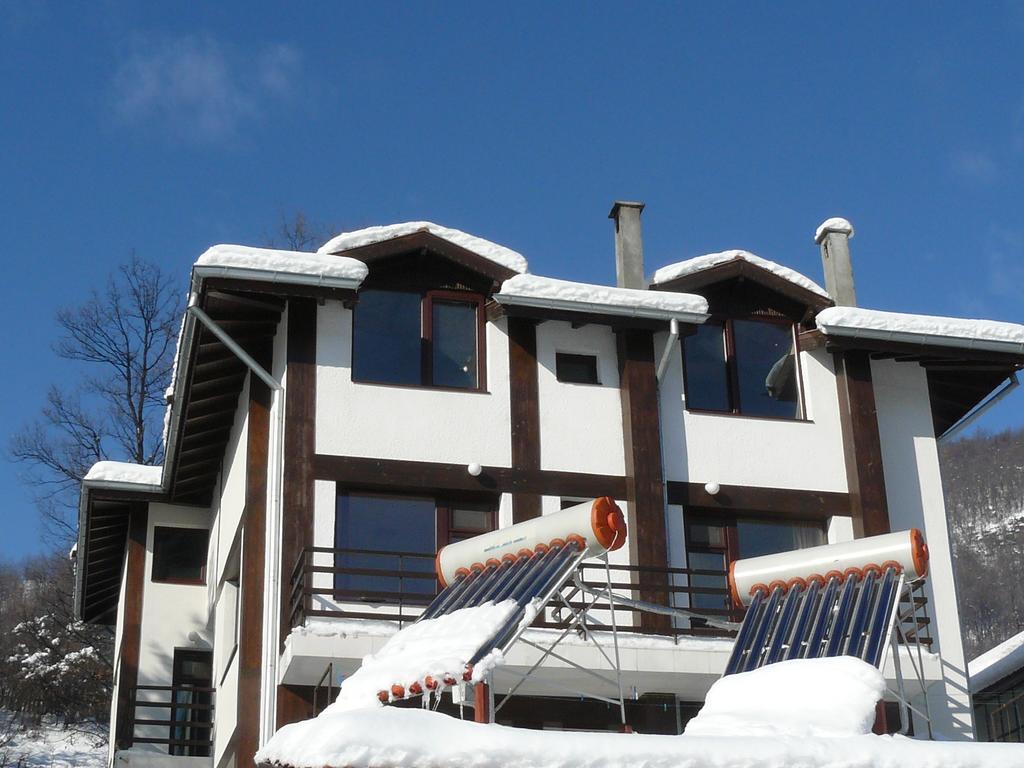 House Arirang Ξενοδοχείο Cherni Osum Εξωτερικό φωτογραφία