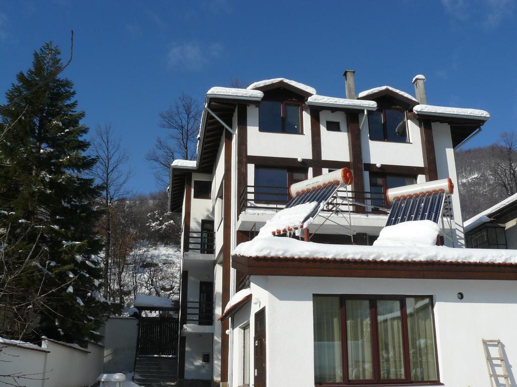House Arirang Ξενοδοχείο Cherni Osum Εξωτερικό φωτογραφία